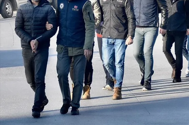FETÖ'nün mahrem yapılanmasına operasyon! Yakalandılar