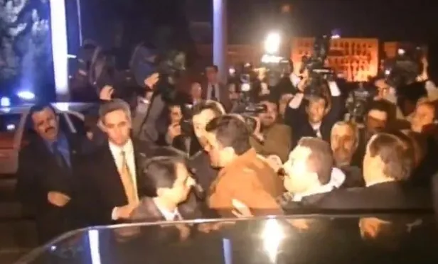 DP'li Cemal Enginyurt'un ilk vukuatı değil! Arşiv görüntüleri ortaya çıktı: Silahla bakan odası bile bastı-5