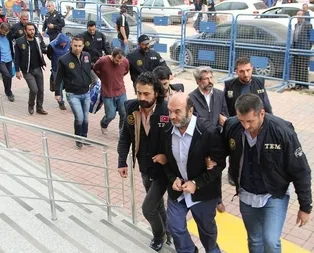 Darbeci amiraller hakim karşısına çıktı