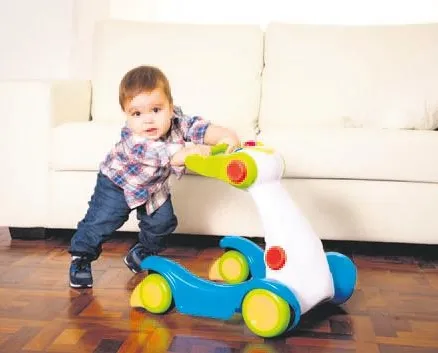 Çocuğunuza evde ayakkabı giydirmeyin