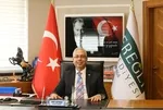 CHP’li Ümit Akpınar güneşe alerjisi olan işçiyi açık havada görevlendirdi