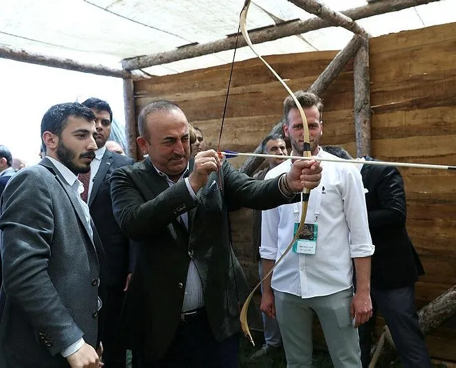 Çavuşoğlu 12’den vurdu