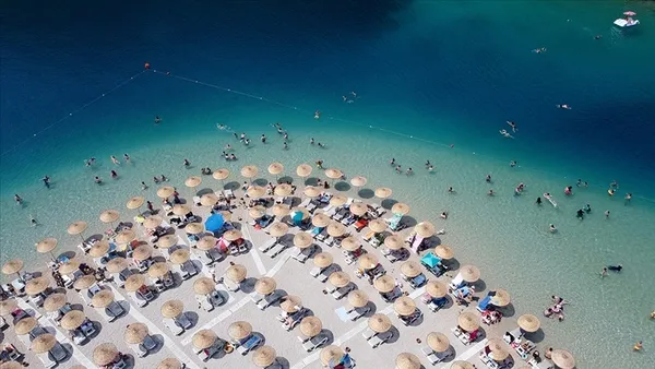 sezon-sonu-indirimi-turizmde-gozler-yerli-turiste-cevrildi-1690517310115.jpg Sezon sonu indirimi: Turizmde gözler yerli turiste çevrildi-6