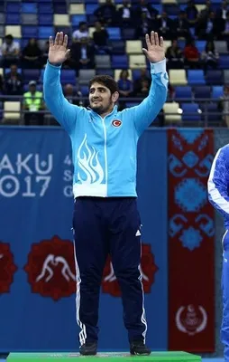 Osman Yıldırım'dan altın madalya