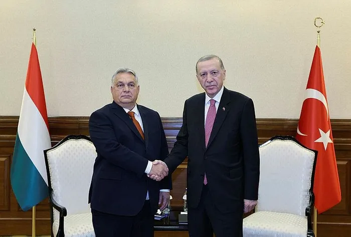 Başkan Erdoğan'dan Kazakistan dönüşü uçakta önemli açıklamalar-4