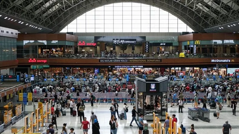 Sabiha Gökçen Havalimanı bayram tatilinde rekor kırdı: 1 milyon 253 bin 657 yolcu 7 bin 18 uçuş-5