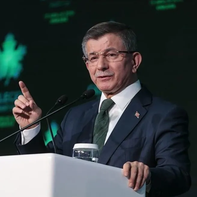 Gelecek’te istifa depremi!