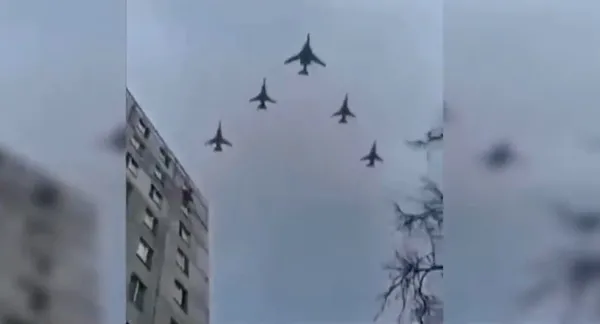 son-dakika-ukraynadan-flas-aciklama-5-rus-ucagi-ve-helikopter-dusurduk-1645683691787.jpg SON DAKİKA! Ukrayna'dan flaş açıklama: 6 Rus uçağı düşürüldü 50 Rus öldürüldü! Ukrayna'da da onlarca kayıp var-2