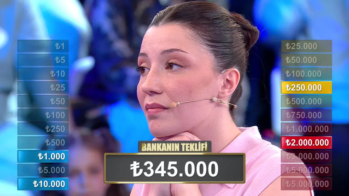 atv-ekranlarinda-var-misin-yok-musun-heyecani-iste-ilk-bolumde-yasananlar-1780042622814.jpg Var Mısın Yok Musun heyecanı atv’de: Ezgi hislerine güvendi!-9