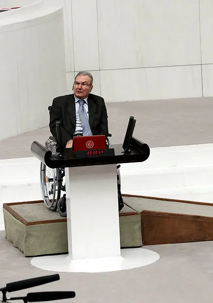 İYİ Partili Aytun Çıray’dan yeni gaf! Sosyal medyadan Deniz Baykal’ın öldüğü ile ilgili paylaşım yaptı sonra sonra sildi-4