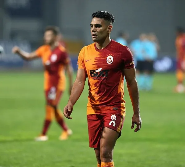 Falcao'dan Galatasaray yönetimine şok yanıt! ''Paramı verin gideyim'' - 1