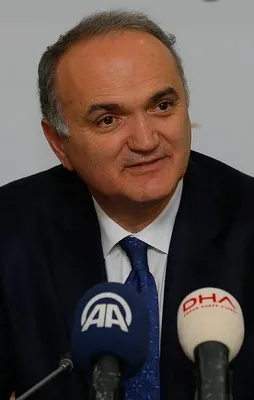 "AK Parti Türkiye'nin omurgasıdır"