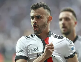 Beşiktaş’ın yıldızı Rachid Ghezzal’a Fransa’dan teklif! Yönetim düşünmeden reddetti
