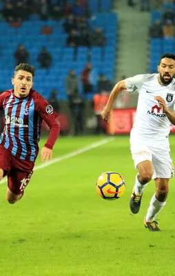 Fırtına'yı Adebayor yıktı!