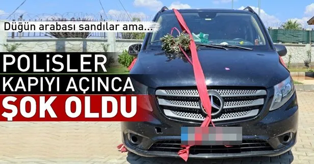 Düğün aracı gibi süslenen minibüsten 11 kaçak çıktı