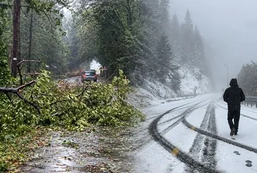 Karadeniz'de fırtına, sel ve kar