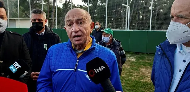 maclara-ne-zaman-seyirci-alinacak-tff-baskani-nihat-ozdemirden-flas-aciklama-1609516196387.jpeg Maçlara ne zaman seyirci alınacak? TFF Başkanı Nihat Özdemir'den flaş açıklama-3