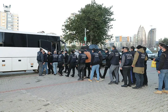 Mersin'de terör operasyonu: 5 DEAŞ'lı 1 PKK'lı tutuklandı!-2