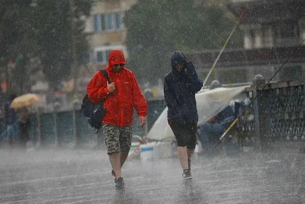 Meteorolojiden 17 il için kuvvetli gök gürültülü sağanak uyarısı-4
