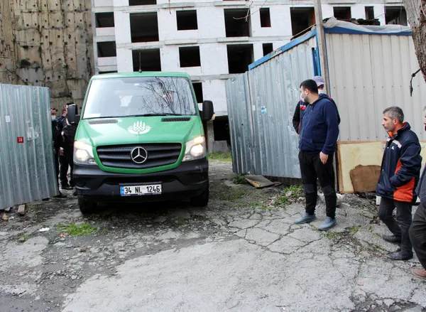 istanbulda-20-gundur-aranan-17-yasindaki-fatih-savasin-cansiz-bedeni-sislide-insaat-boslugunda-bulundu-1646388302143.jpg İstanbul'da 20 gündür aranan 17 yaşındaki Fatih Savaş'ın cansız bedeni Şişli'de inşaat boşluğunda bulundu-5
