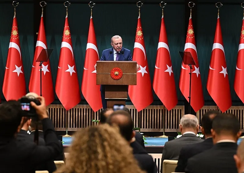 kabine-toplantisi-sonrasi-baskan-erdogandan-chpye-uyari-sokaklarin-karismasina-izin-vermeyiz-1780337122797.jpeg Kabine toplantısı sonrası Başkan Erdoğan'dan CHP'ye uyarı: Sokakların karışmasına izin vermeyiz-6