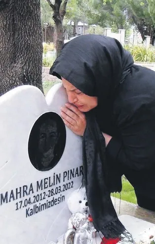 Kızı Mahra'yı sokak köpekleri yüzünde kaybeden anne Derya Pınar'dan saldıran köpekleri savunan ünlülere tokat gibi cevap