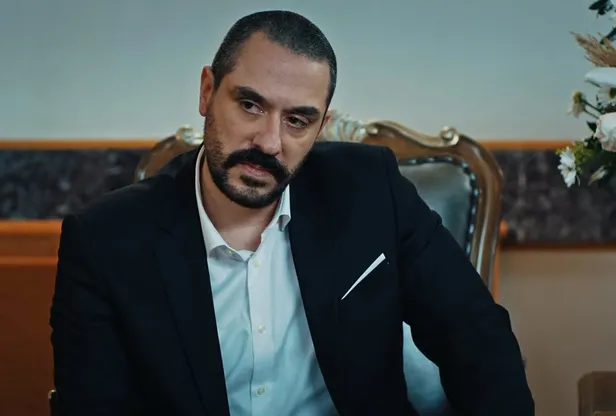 kimsesiz-arakcilara-ayar-veriyor-eskiya-dunyaya-hukumdar-olmaz-180-bolum-fragmani-kefaretini-caniyla-odedi-1611246001756.jpg Kimsesiz arakçılara ayar veriyor! Eşkıya Dünyaya Hükümdar Olmaz 180. bölüm fragmanı: Kefaretini canıyla ödedi-11