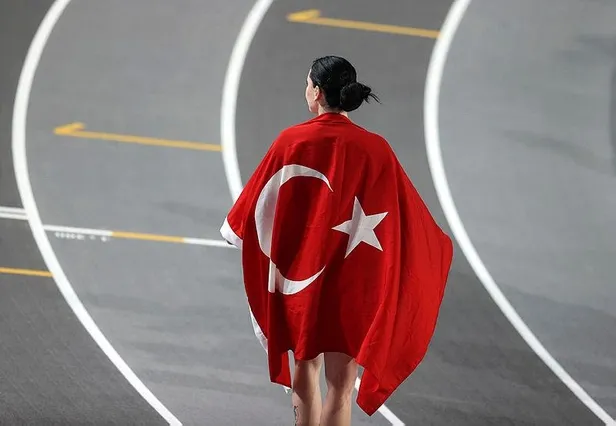 avrupa-salon-atletizm-sampiyonasinda-kadinlar-3-adim-atlama-finalinde-tugba-danismaz-altin-madalya-kazandi-1677957170079.jpeg Avrupa Salon Atletizm Şampiyonası'nda kadınlar 3 adım atlama finalinde Tuğba Danışmaz altın madalya kazandı-6