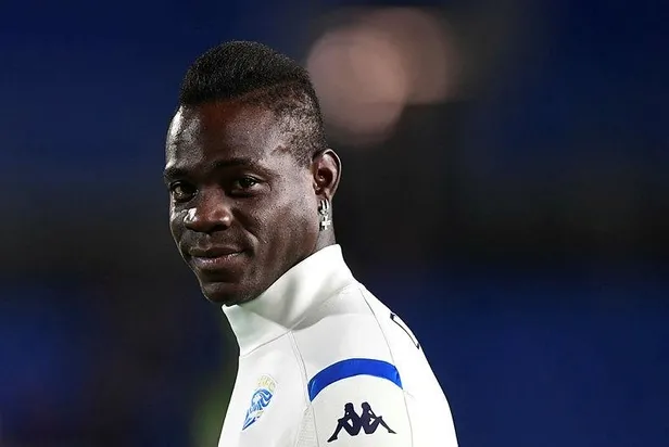 mario-balotelli-italya-ikinci-futbol-ligi-takimlarindan-monzaya-transfer-oldu-1607374662684.jpeg