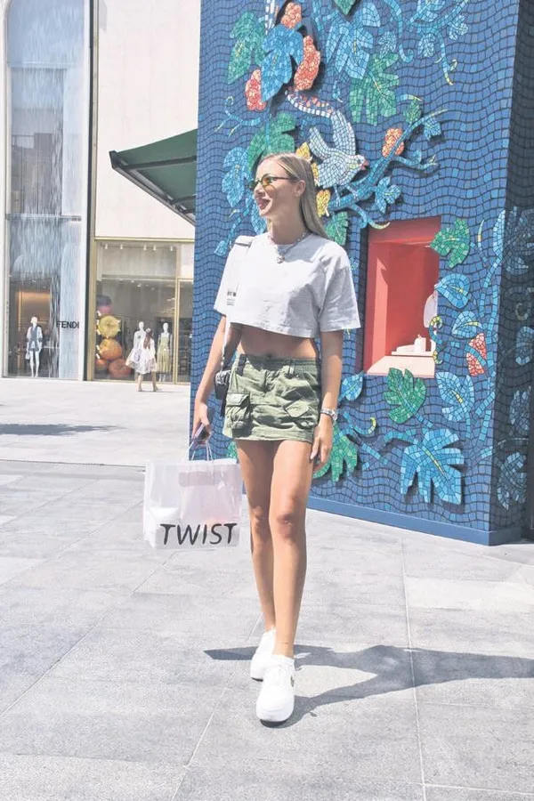 dogum-gunu-surprizi-unlu-abdli-sarkici-dante-thomas-arkadasi-icin-sahne-aldi-1688845969430.jpeg Doğum günü sürprizi! Ünlü ABD’li şarkıcı Dante Thomas arkadaşı Muhammed Gömük için sahne aldı-10