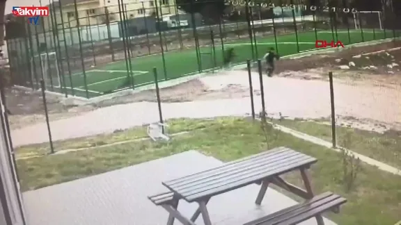Edirne'de çocuk parkında pompalı tüfekli dehşet anı kamerada