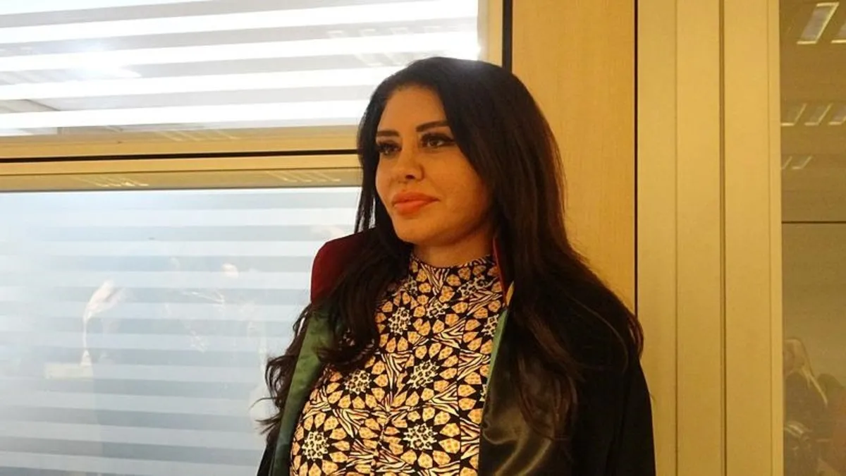 Şarkıcılıktan avukatlığa! Ebru Polat ismini kullanan dolandırıcılık çetesini çökerteceğini açıkladı