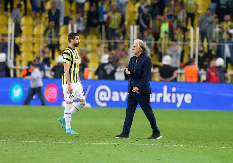 Jorge Jesus'tan ters köşe! İşte yeni adresi - 16