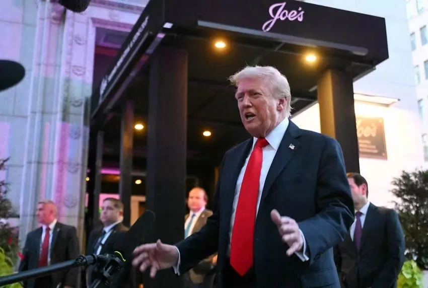 Trump’a restoranda Filistin protestosu