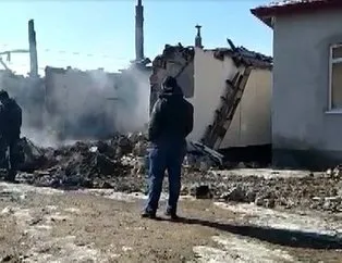 Yaşlı çift evlerinde çıkan yangında öldü!
