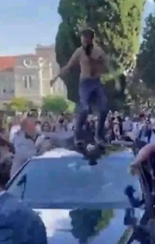 Boğaziçi Üniversitesi'ndeki provokatör kadrolu eylemci çıktı