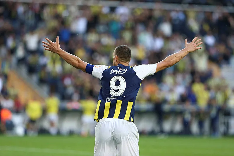 FENERBAHÇE TRANSFER HABERLERİ | Fenerbahçe'de ayrılık! Rekor bonservisle gidiyor - 10