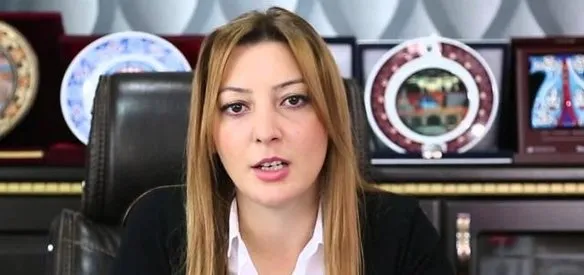 CİZRE BELEDİYE BAŞKANI LEYLA İMRET İÇİŞLERİ BAKANLIĞINCA GÖREVİNDEN ALINDI