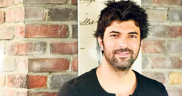 Engin Akyürekin kardeşi Eren Akyürek adeta ikizi gibi