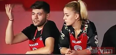 masterchef-dilara-sert-kayaya-carpti-cileden-cikan-demet-akalin-ates-puskurdu-sosyal-medya-ikiye-bolundu-her-seyi-mahvettin-1638467411261.jpg MasterChef Dilara sert kayaya çarptı! Çileden çıkan Demet Akalın ateş püskürdü sosyal medya ikiye bölündü ‘Her şeyi mahvettin’-9