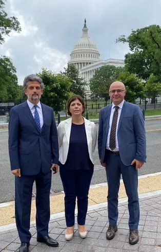 HDP'li heyet kapatılma korkusuyla sahibi ABD'ye koştu! Biden'ın ekibiyle gizli görüşme