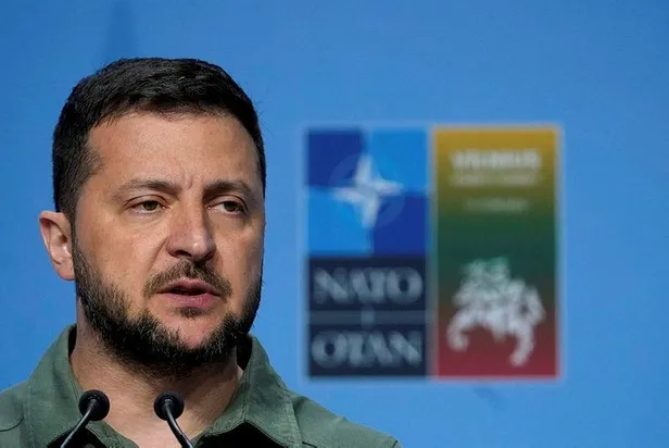 ukrayna-natoya-alinacak-mi-ukrayna-devlet-baskani-zelenskiyden-nato-zirvesinde-flas-aciklamalar-bazi-kisiler-k-1689159088140.jpeg Ukrayna NATO'ya alınacak mı? Ukrayna Devlet Başkanı Zelenskiy'den NATO Zirvesi'nde flaş açıklamalar: Bazı kişiler korkuyor...-2