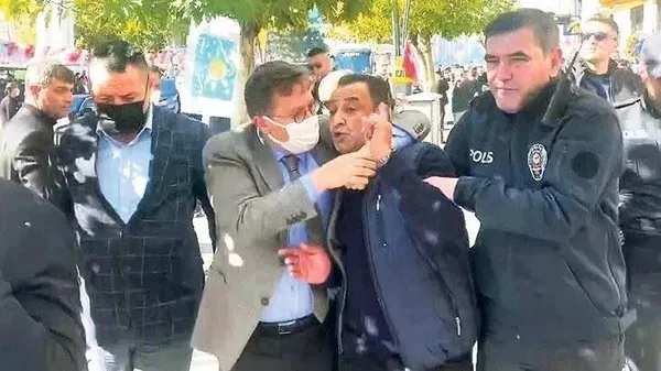 chpli-ali-mahir-basarir-ile-iyi-partili-lutfu-turkkanin-dokunulmazlik-fezlekeleri-komisyonda-1672910748181.jpeg CHP'li Ali Mahir Başarır ile İYİ Partili Lütfü Türkkan'ın dokunulmazlık fezlekeleri komisyonda-2