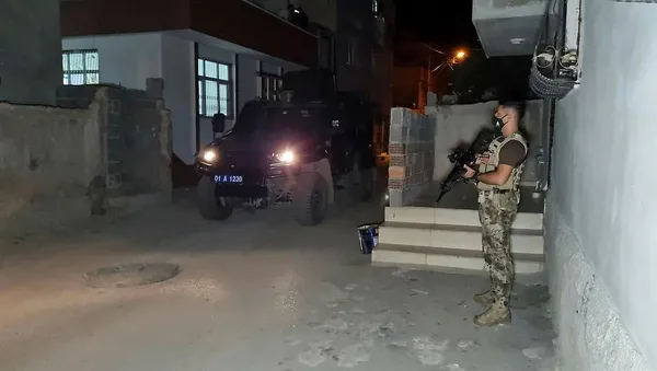 Son dakika: Adana'da gece yarısı kan aktı! 21 yaşındaki genç öldü-4