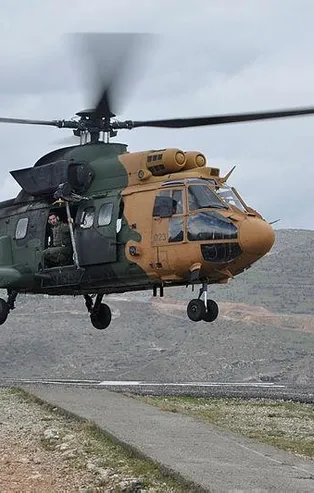 Oy pusulaları askeri helikopterle taşındı