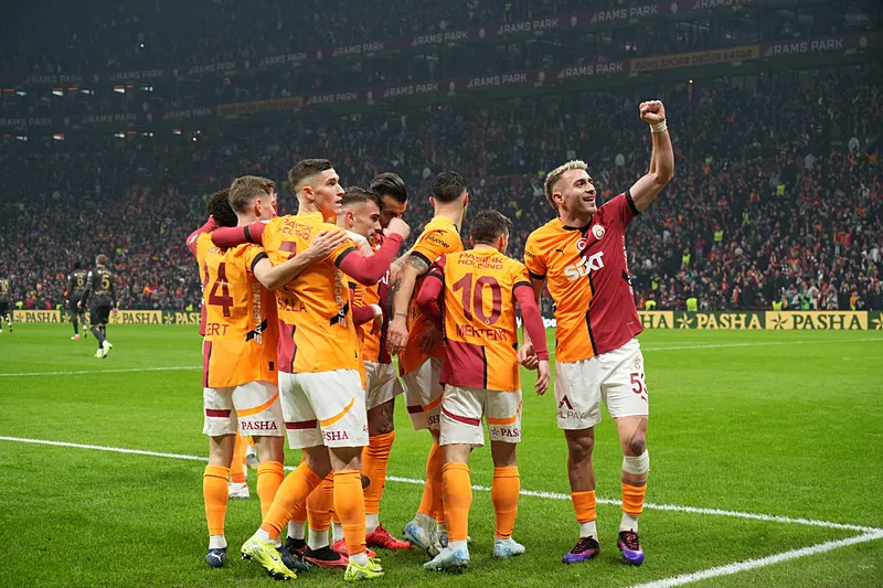 Galatasaray ve Beşiktaş transferde karşı karşıya! Performansı şaşırttı - 4