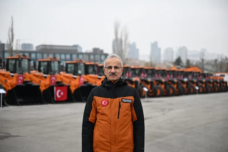 1763112672604.jpg Zorunlu kış lastiği uygulaması için geri sayım! Ne zaman başlayacak ne zaman bitecek? İşte cezası-4