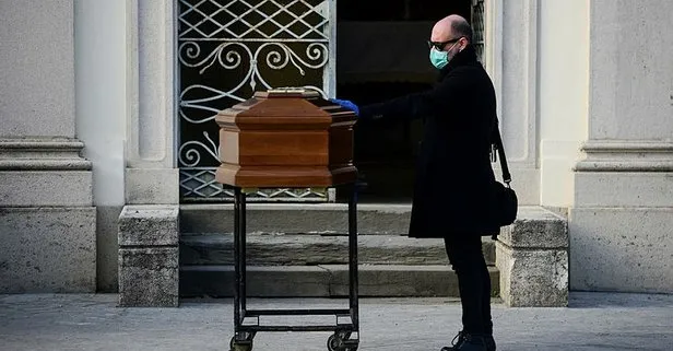 İtalya'da ölümler vahim boyutta