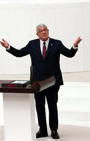 İYİ Parti'den küfürcü Lütfü Türkkan'a akılalmaz savunma: "Alnında şehit yakını yazmıyor!"