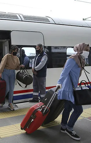 Bakan Karaismailoğlu duyurdu! Sefer sayısı artıyor